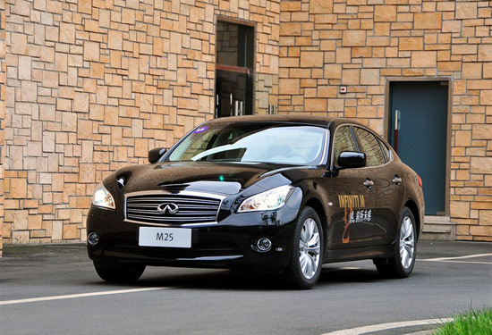2011 M25 A